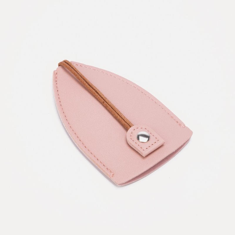 Ключница из искусственной кожи 7,5*0,3*11,5 см