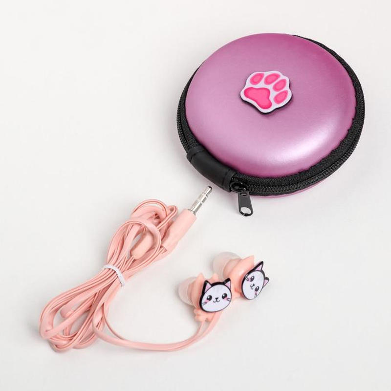 наушники в футляре