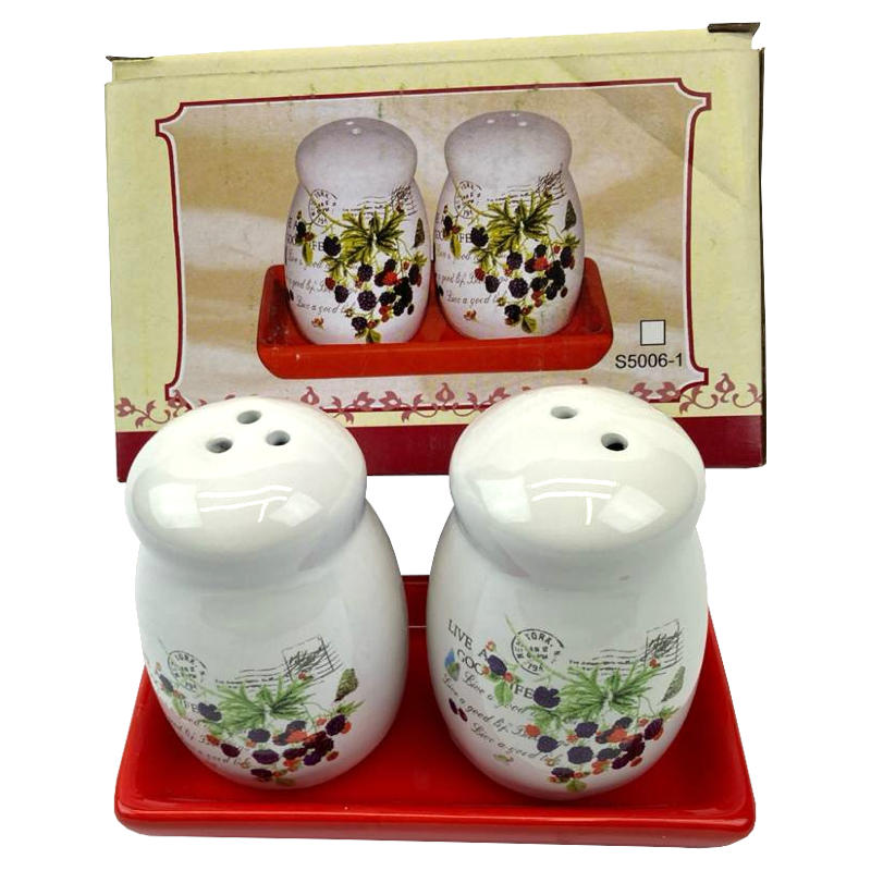 набор солонка и перечница