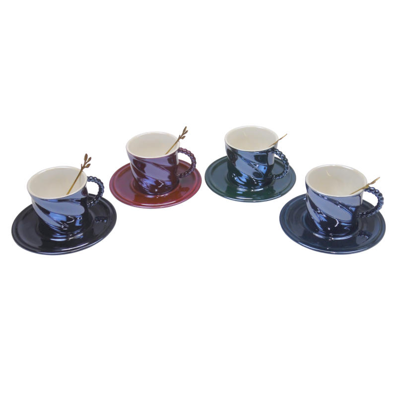 кружка порцелановая с ложкой в упаковке