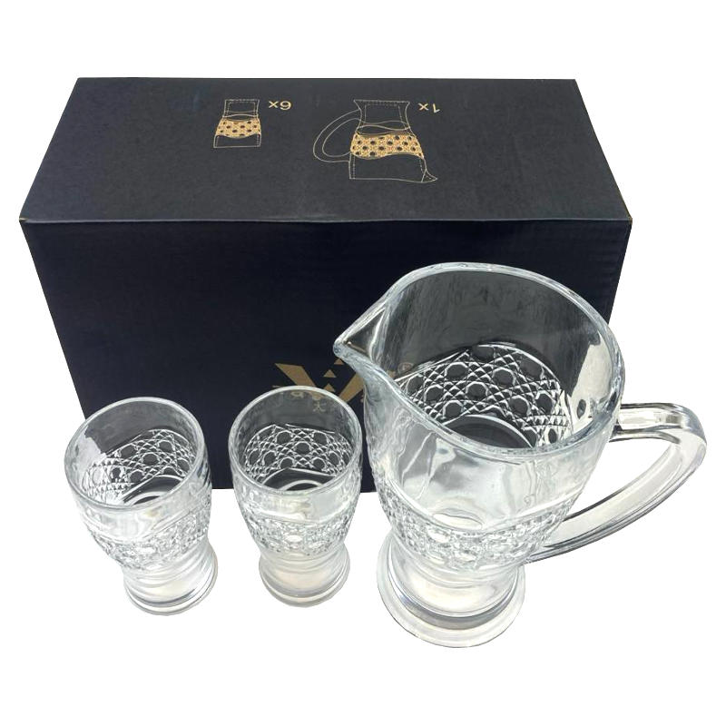 кувшин и 6 стаканов