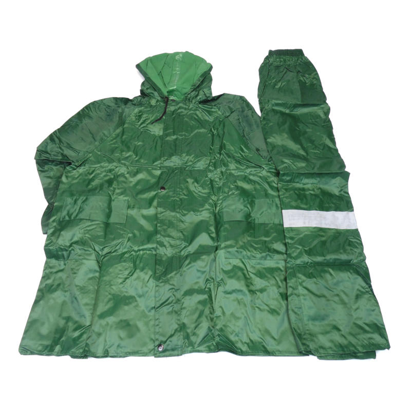 накидка и штаны от дождя