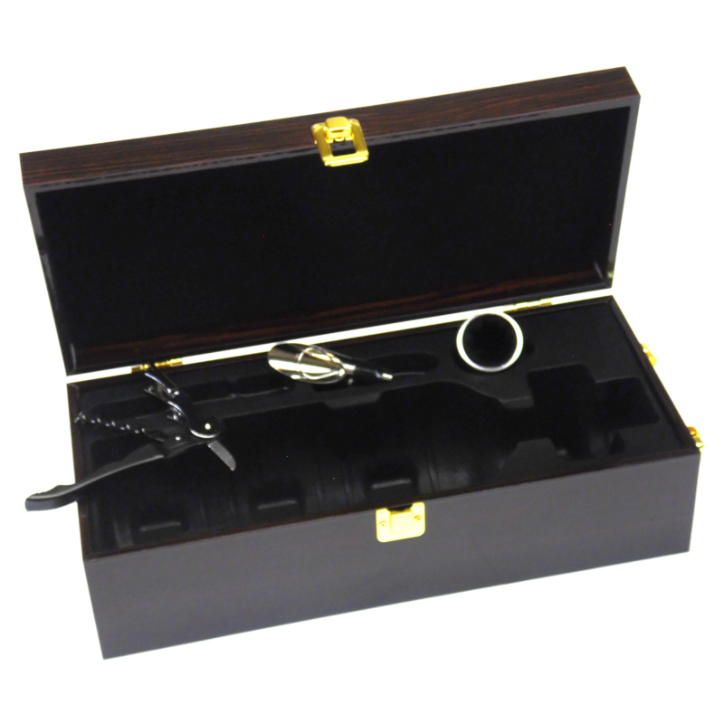 подарочный футляр под бутылку с винными принадлежностями