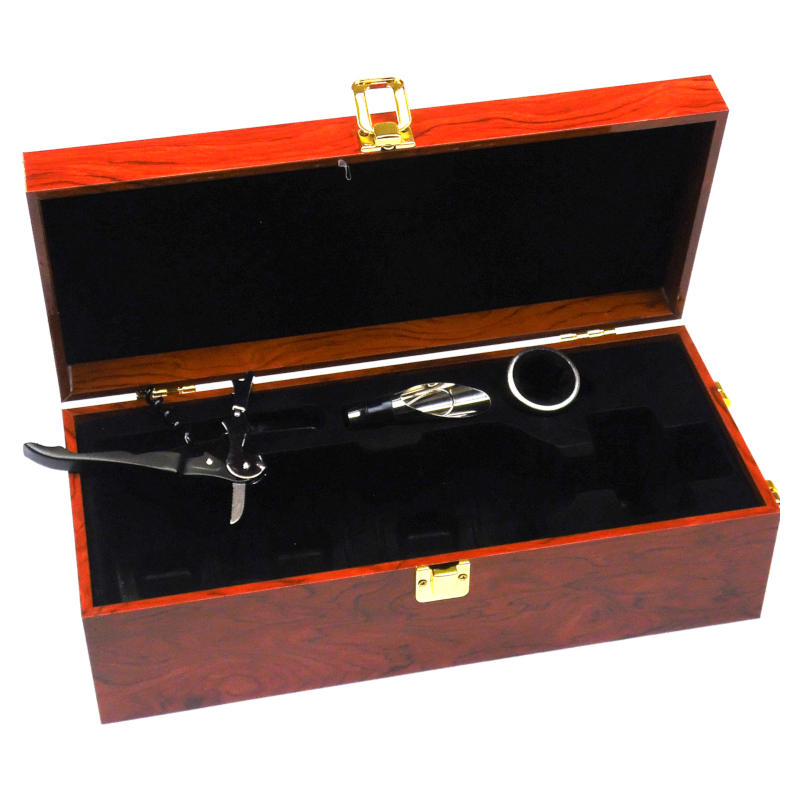 подарочный футляр под бутылку с винными принадлежностями