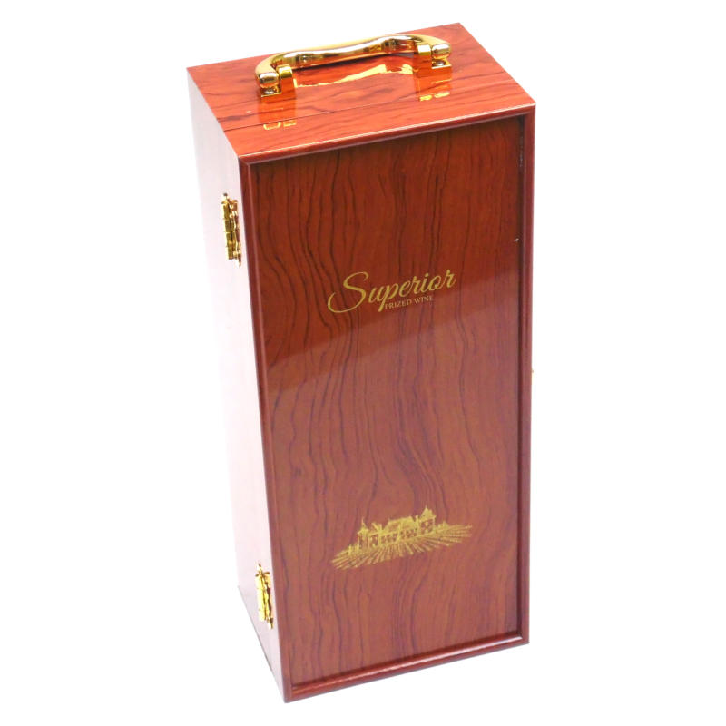 подарочный футляр под бутылку с винными принадлежностями