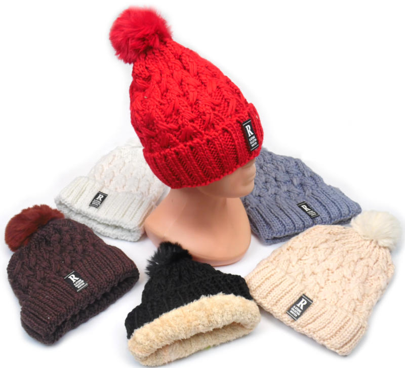 шапка женская вязаная